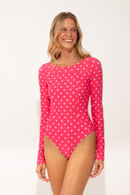 Cargar imagen en el visor de la galería, Image 05: Wednesday In Hawaii By Rio De Sol Una Pieza Kiko-Guava Surf
