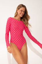 Cargar imagen en el visor de la galería, Image 06: Wednesday In Hawaii By Rio De Sol Una Pieza Kiko-Guava Surf
