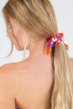 Cargar imagen en el visor de la galería, Antelope Scrunchie
