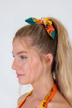 Cargar imagen en el visor de la galería, El-Arco Scrunchie
