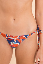 Cargar imagen en el visor de la galería, Set Leaves Tri-Inv Cheeky-Tie

