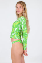 Cargar imagen en el visor de la galería, Top Green-Palms Rash-Guard
