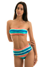 Cargar imagen en el visor de la galería, Upbeat Reto Hotpant
